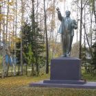 Пенсионер, Юрий Кмить, поблагодарил всех, с чьей помощью преобразился памятник Владимиру Ленину