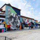 Этим летом  уличные художники нанесли гигантское граффити на одну из стен районного Дома культуры