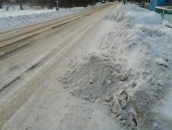 Наличие снега на  дороге становится одной из причин  дорожно-транспортных происшествий