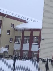 Об опасности скопления снега на крышах